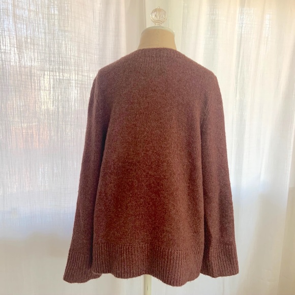 Calvin Klein V Neck Bell Sleeve Sweater - Picture 4 of 8